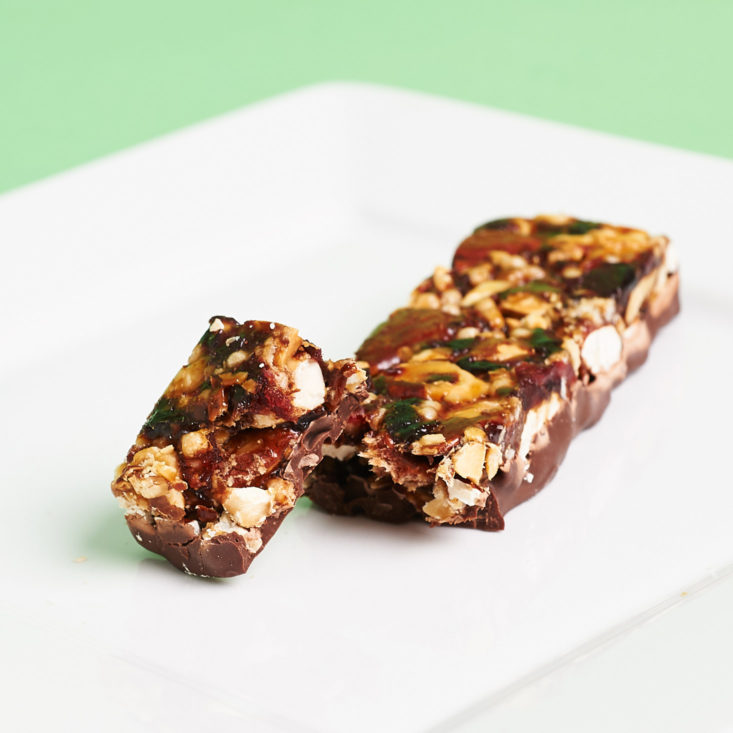 See what healthy, wholesome snacks are in the Amazon Snack Sample subscription box for August 2017!