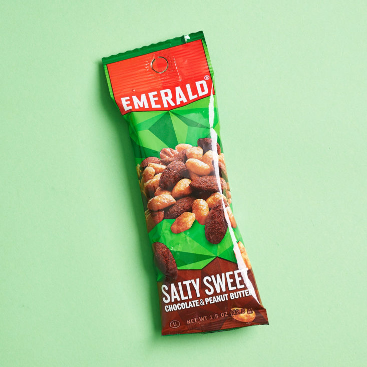 See what healthy, wholesome snacks are in the Amazon Snack Sample subscription box for August 2017!