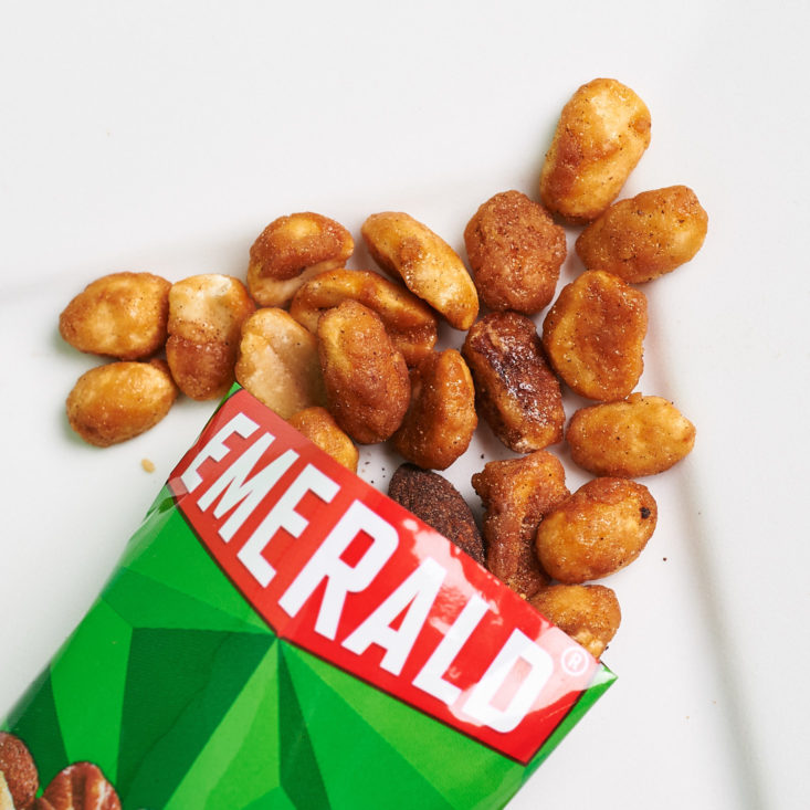 See what healthy, wholesome snacks are in the Amazon Snack Sample subscription box for August 2017!
