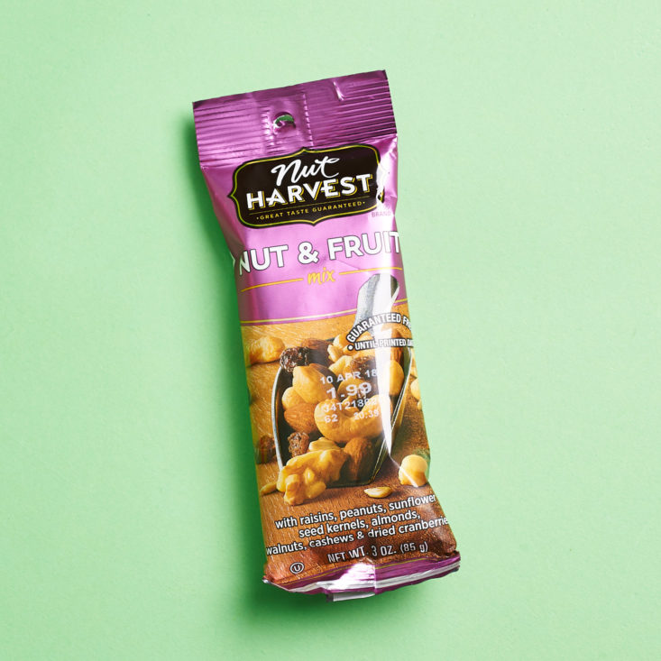 See what healthy, wholesome snacks are in the Amazon Snack Sample subscription box for August 2017!