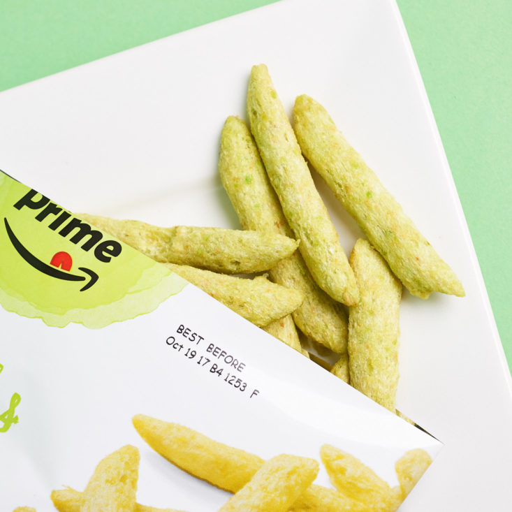 See what healthy, wholesome snacks are in the Amazon Snack Sample subscription box for August 2017!
