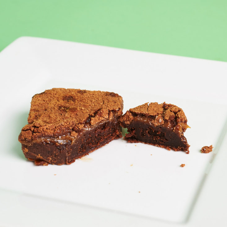 Brownies, whoopie pies, cookies - see all the sweets and desserts in our second August 2017 Amazon Surprise Sweets review!