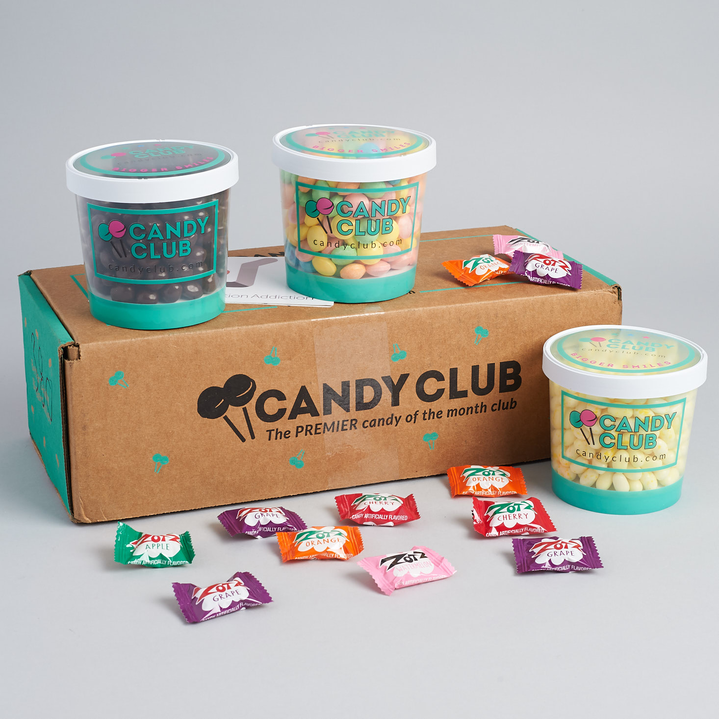 Candy Club Subscription Box Review + Coupon – August 2017