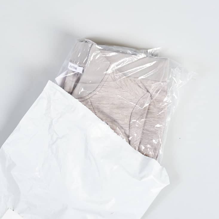 Just Fab August 2017 Women's Clothing and Accessories Subscription Box