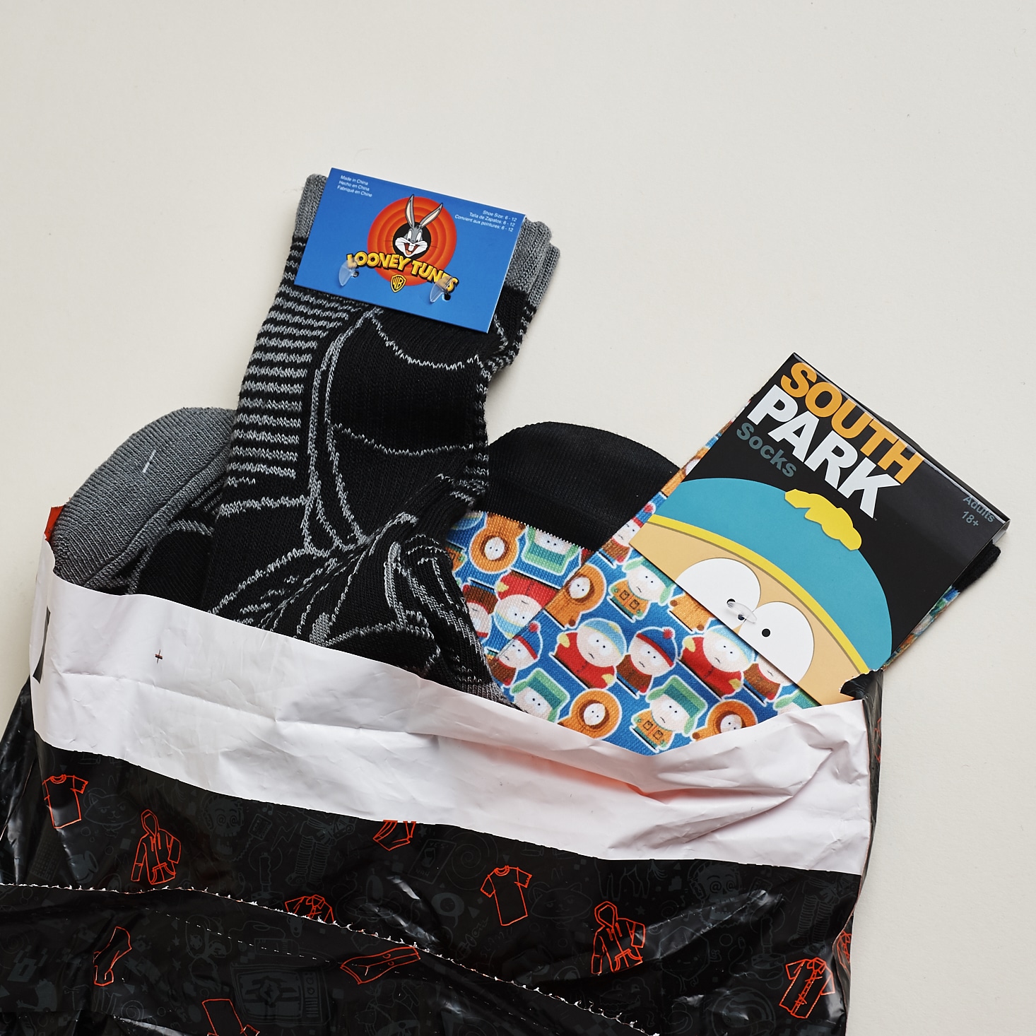 Loot Socks Subscription by Loot Crate Review + Coupon – July 2017