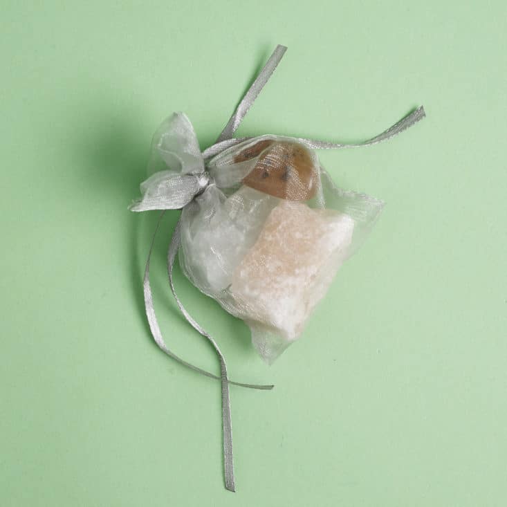 See the spiritual, natural, holistic items and crystals I got in my August 2017 MoonBox!