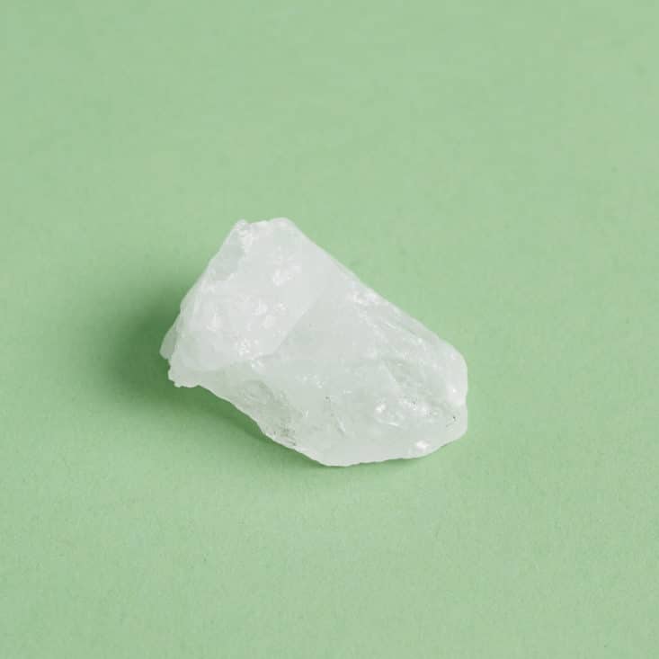 See the spiritual, natural, holistic items and crystals I got in my August 2017 MoonBox!