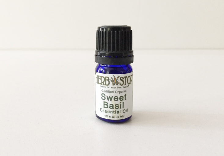 AromaBox by Herb Stop August 2017 Essential Oils Subscription Box