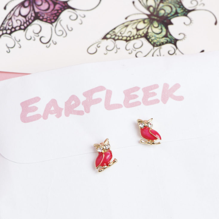 Check out the earrings in my Young at Heart Earfleek earring subscription for September 2017!