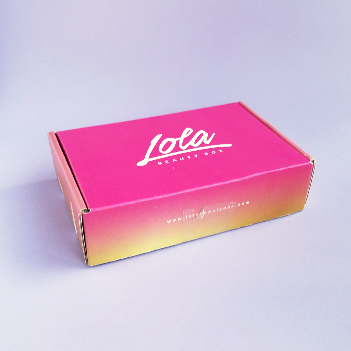 Lola Beauty Box Subscription Review + Coupon – August 2017