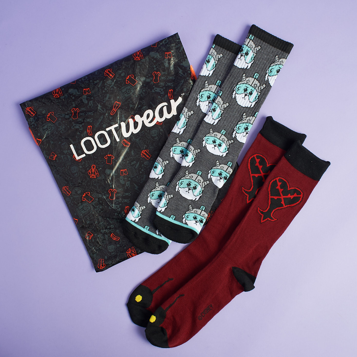 Loot Socks Subscription by Loot Crate Review + Coupon – August 2017