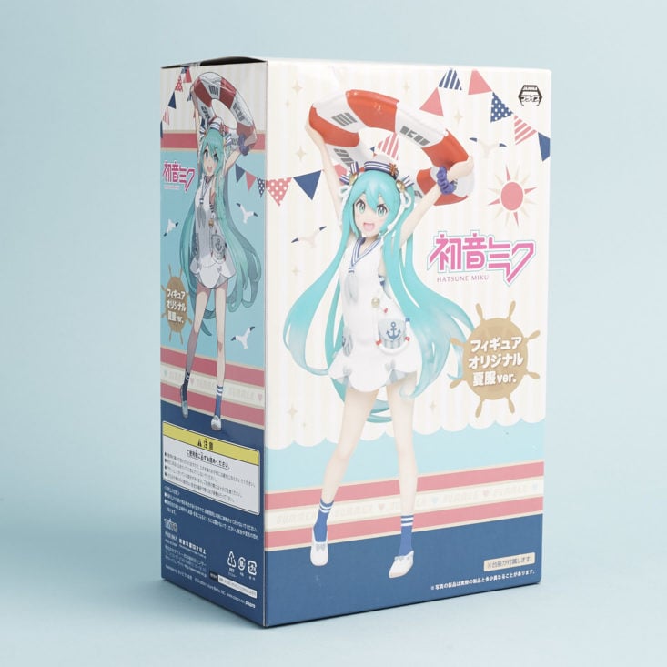 Check out the Japanese collectibles and snacks in the latest Nihon Box!