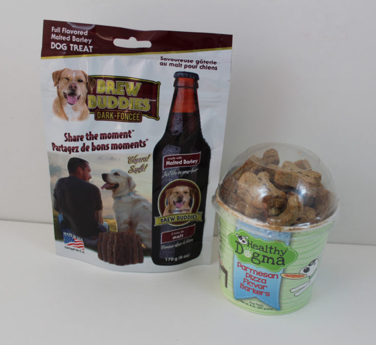 Check out the toys in the September Pet Treater subscription box for dogs!