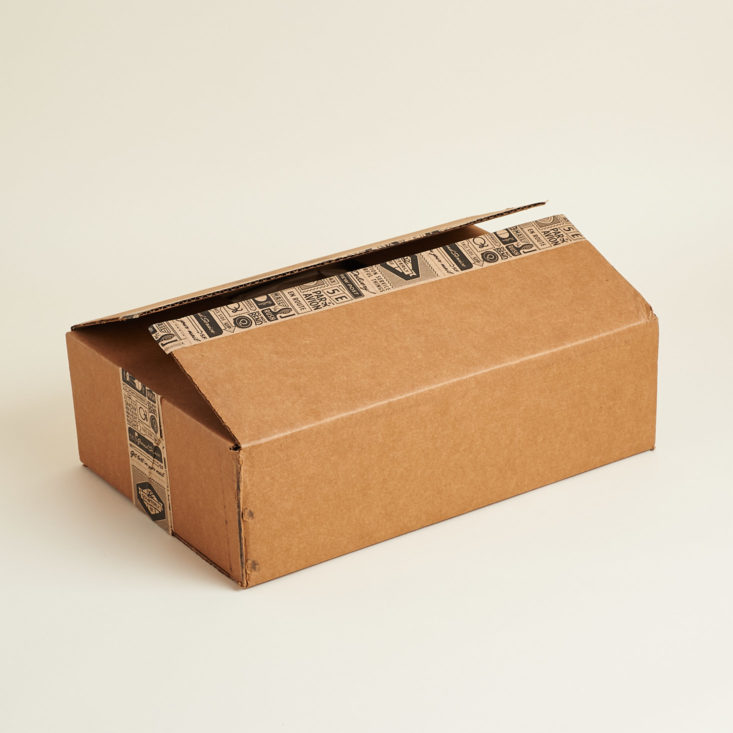 Check out the fitness and wellness products in the new Quarterly Co. box by Bianca Jade!