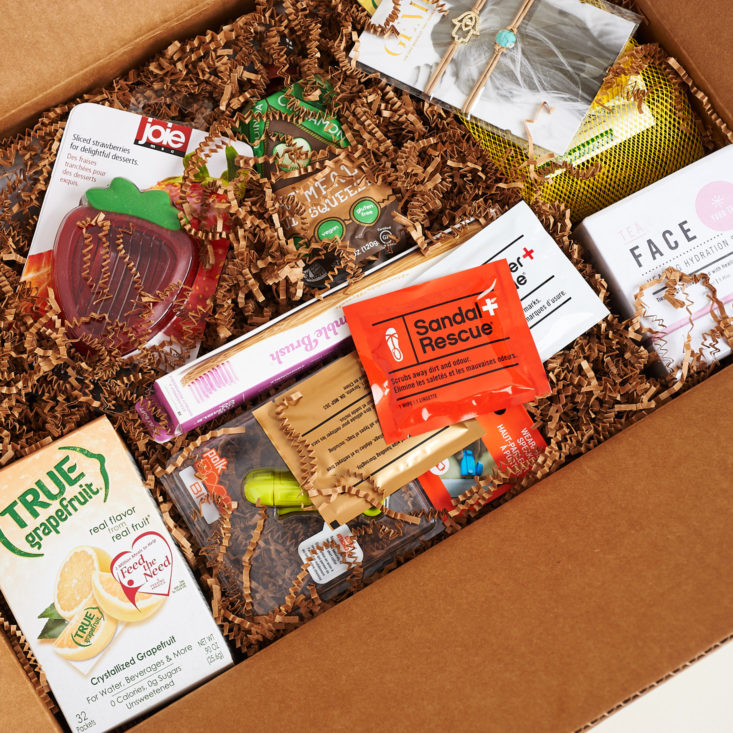 Check out the fitness and wellness products in the new Quarterly Co. box by Bianca Jade!