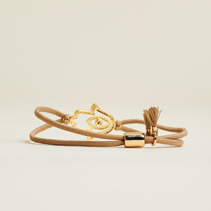 Check out the fitness and wellness products in the new Quarterly Co. box by Bianca Jade!
