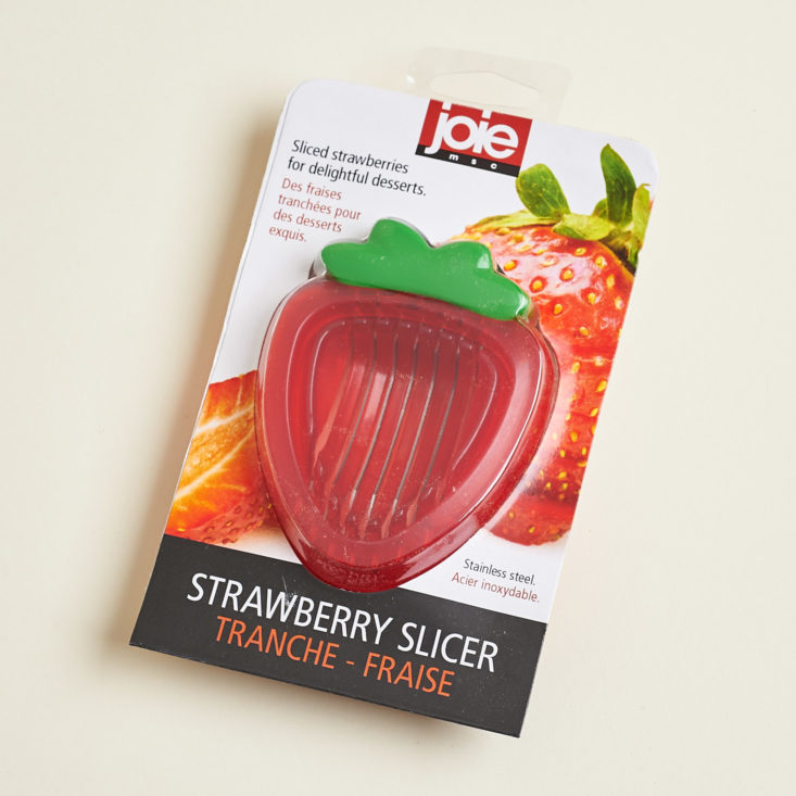 Check out the fitness and wellness products in the new Quarterly Co. box by Bianca Jade!