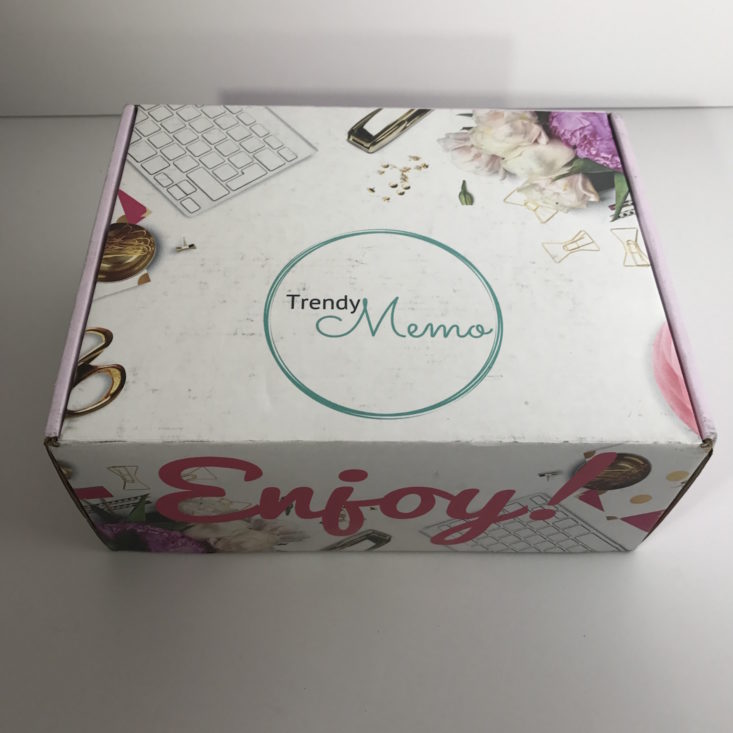 Trendy Memo September 2017 Women's Subscription Box