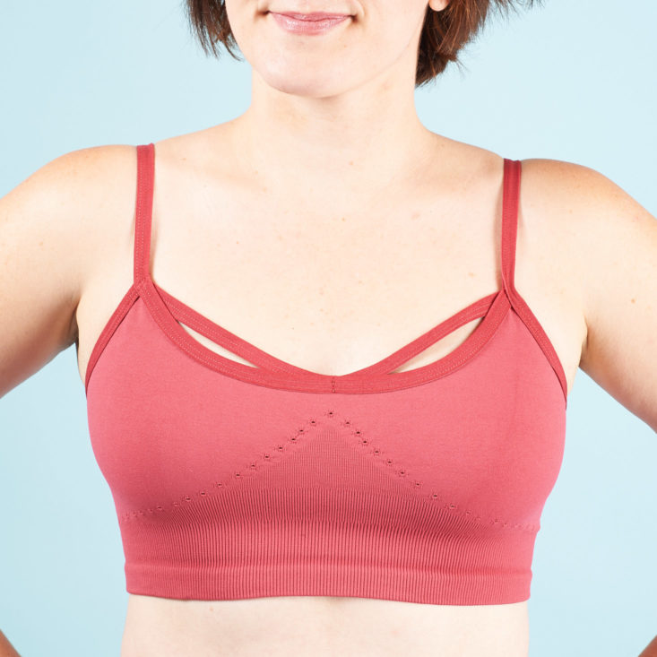 See the cute workout and yoga clothes inside my latest Wantable Fitness subscription box!