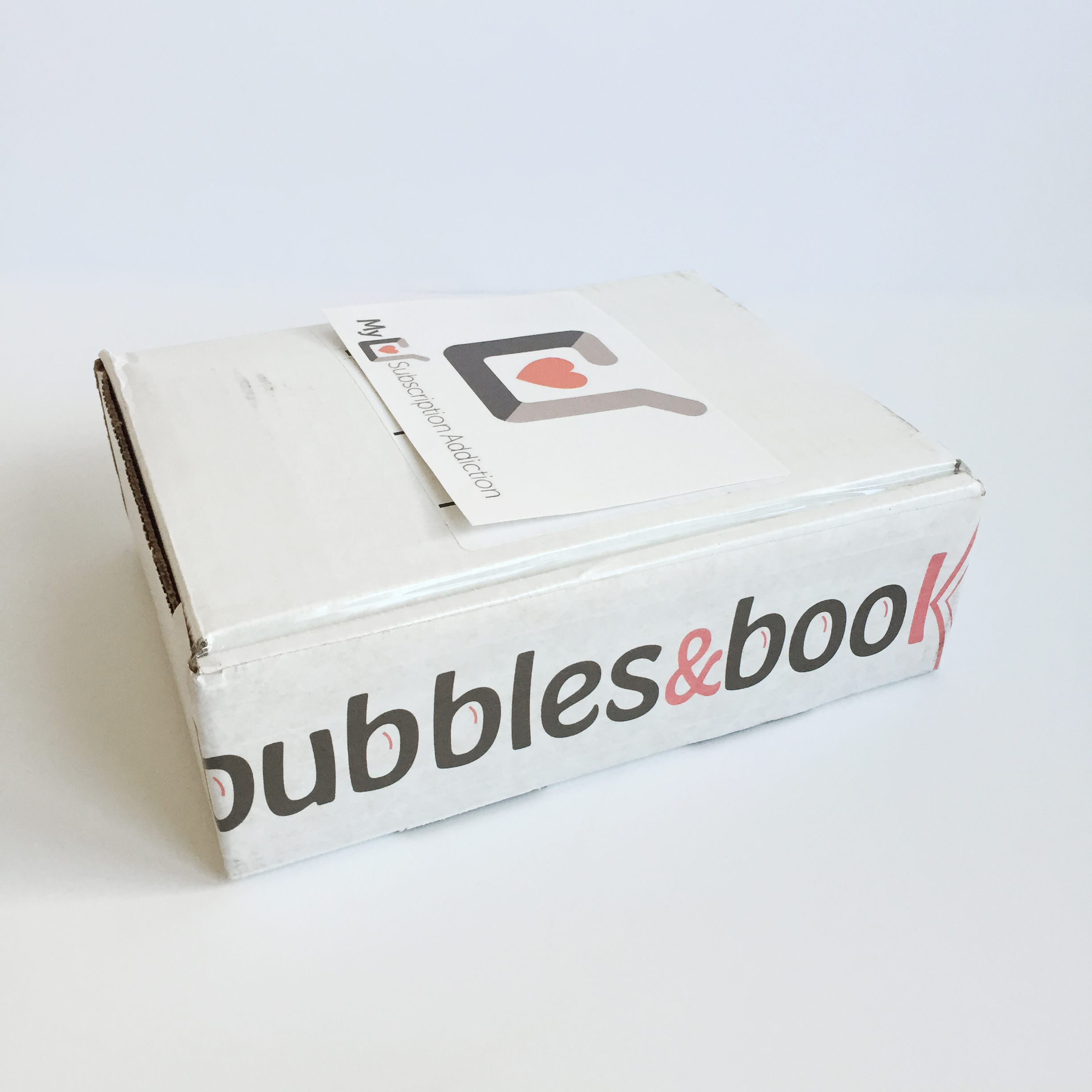Bubbles & Books Subscription Box Review + Coupon – October 2017