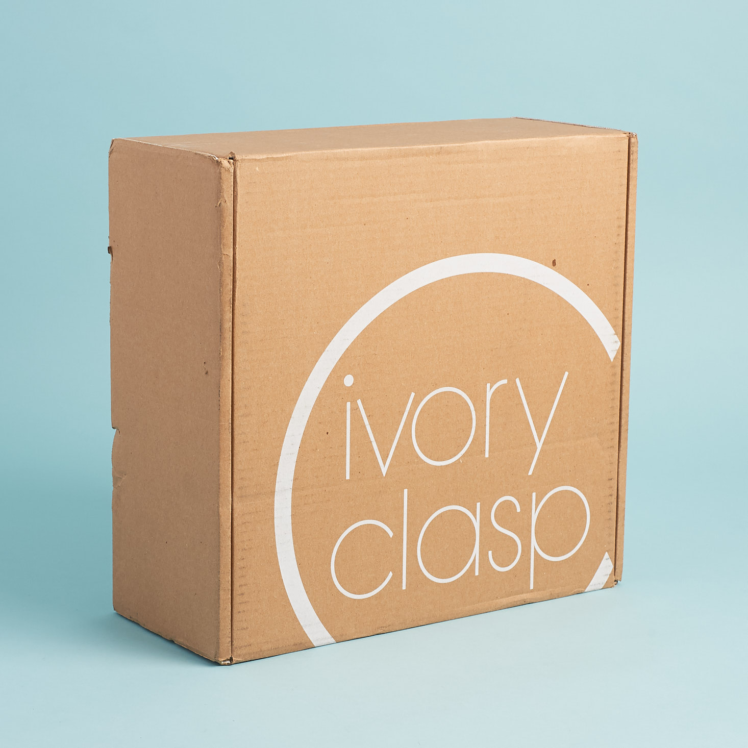 Ivory Clasp Handbag Subscription Review + Coupon – October 2017