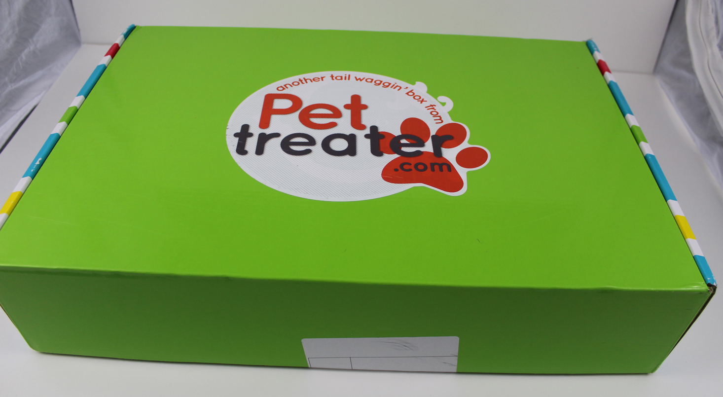 Pet Treater Dog Subscription Box Review + Coupon – October 2017