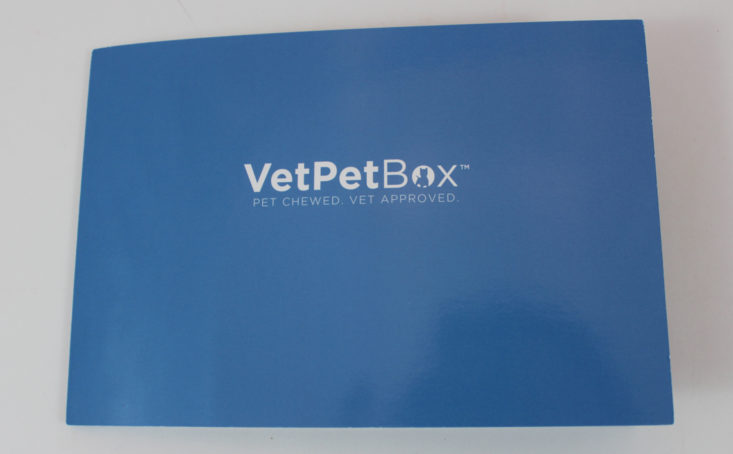 Check out the cat supplies in the latest VetPet subscription box for cats!