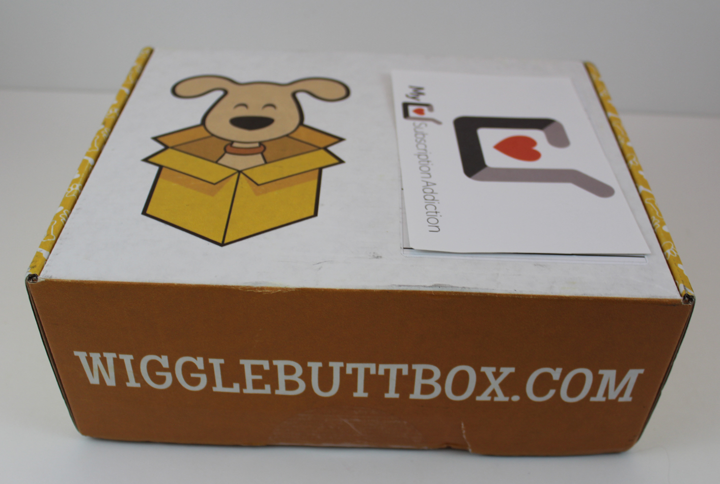 Wigglebutt Box Dog Subscription Review + Coupon – November 2017