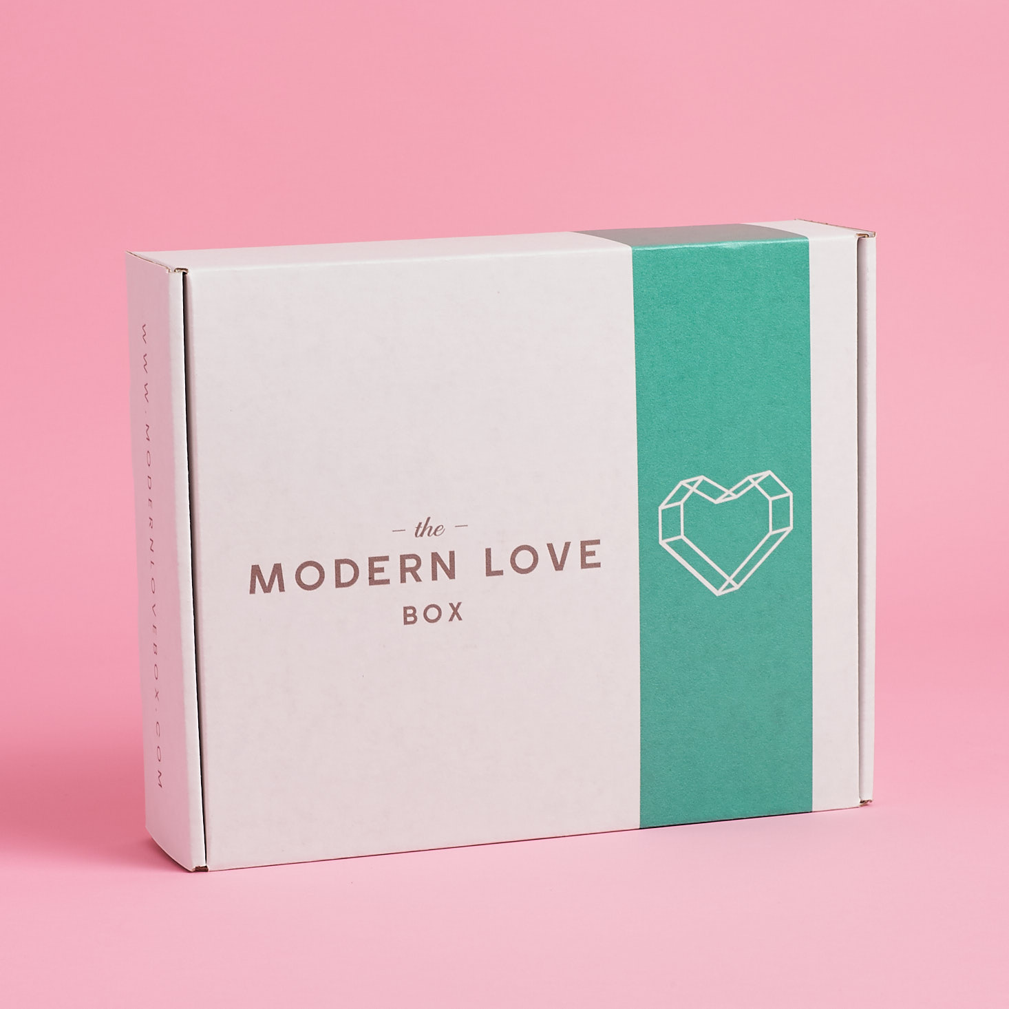 The Modern Love Welcome Box Review + Coupon – October 2017