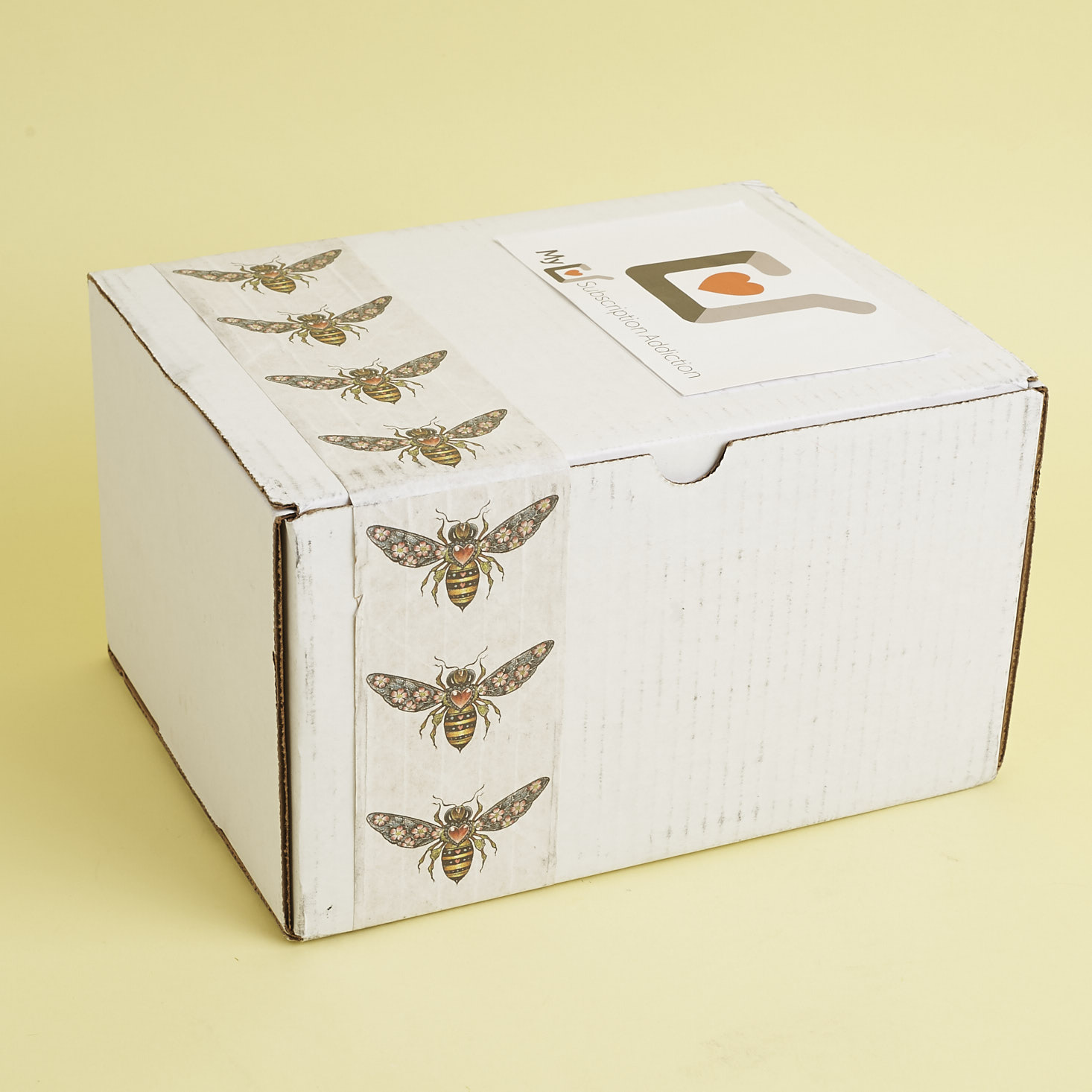 Heart + Honey Queen Bee Box Review + Coupon – January 2018 (NSFW)