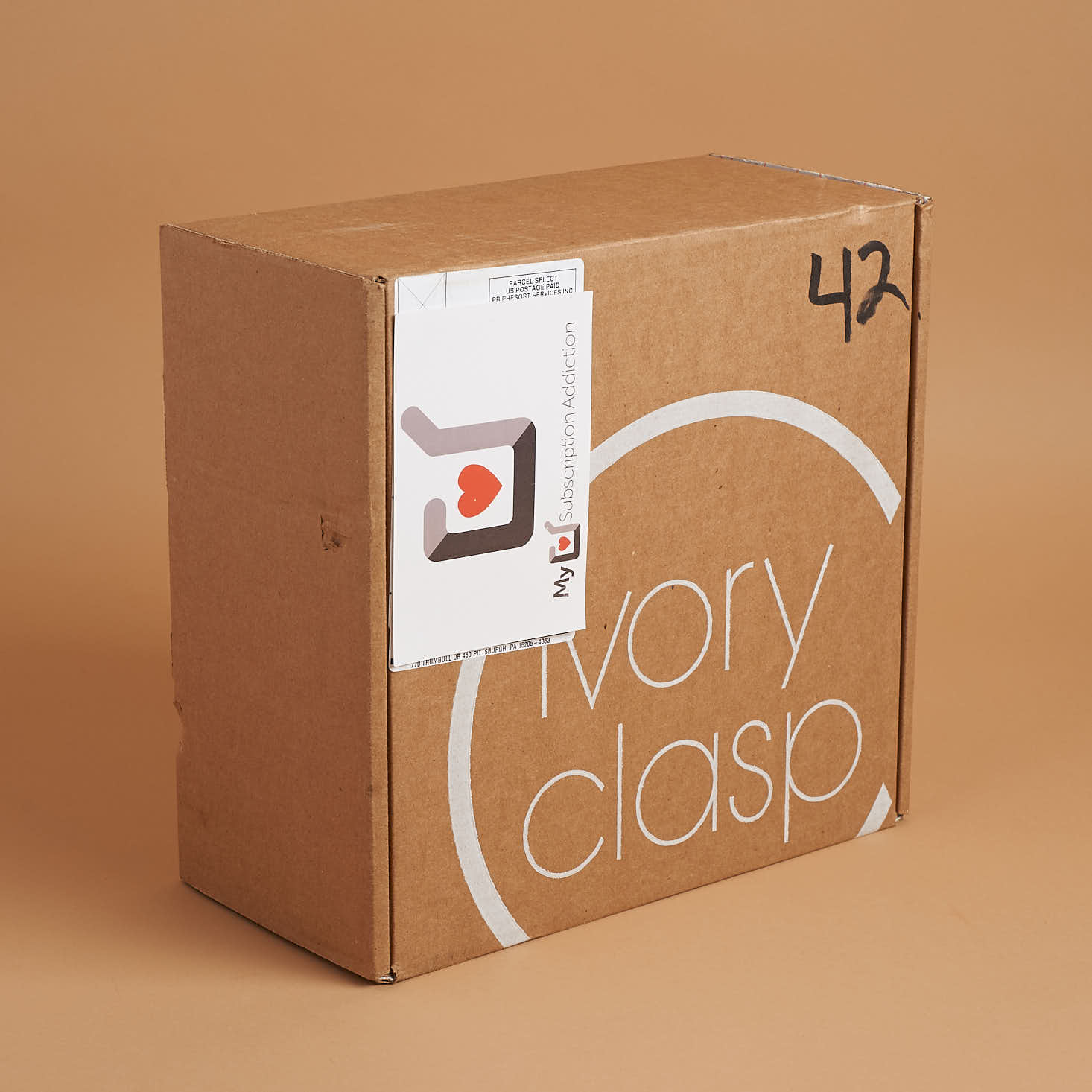 Ivory Clasp Handbag Subscription Review + Coupon – February 2018