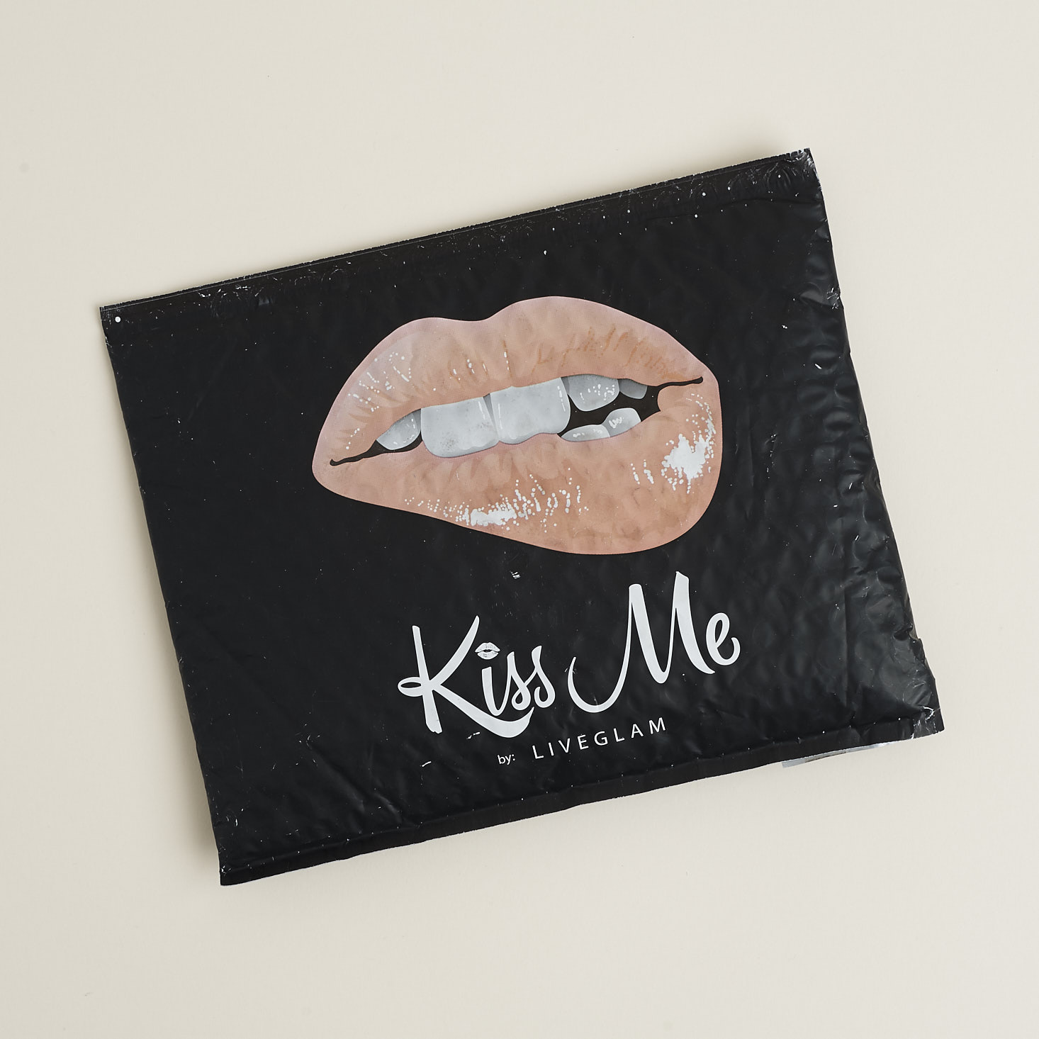 LiveGlam KissMe Lipstick Subscription Review + Coupon – March 2018