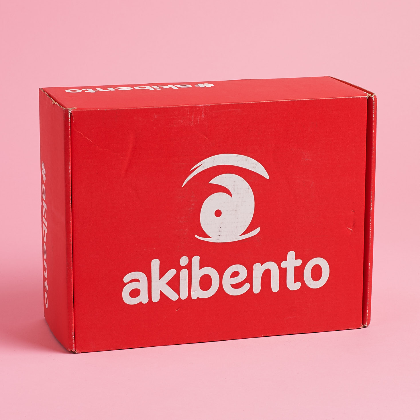 Akibento Subscription Box “Universe” Review + Coupon – March 2018