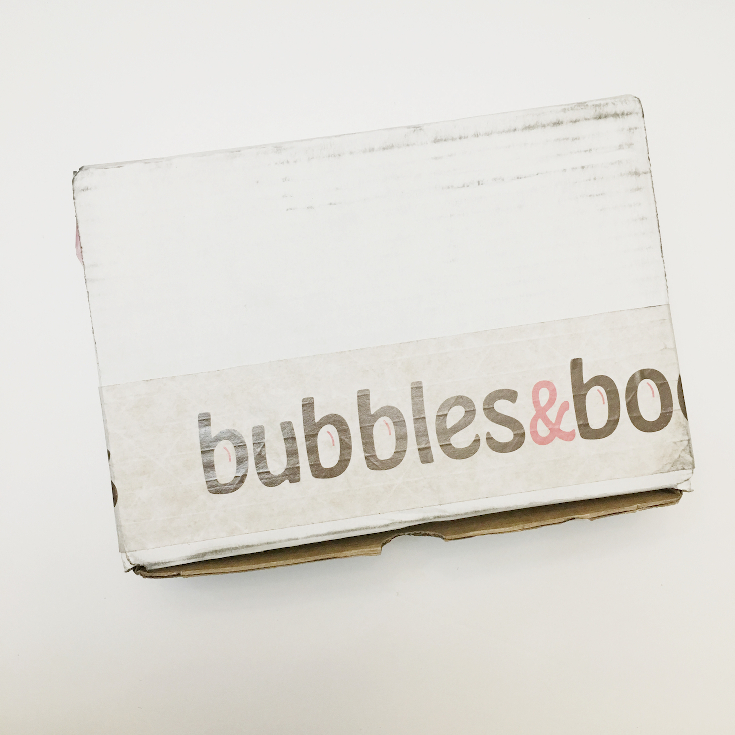 Bubbles & Books Subscription Review + Coupon – March 2018