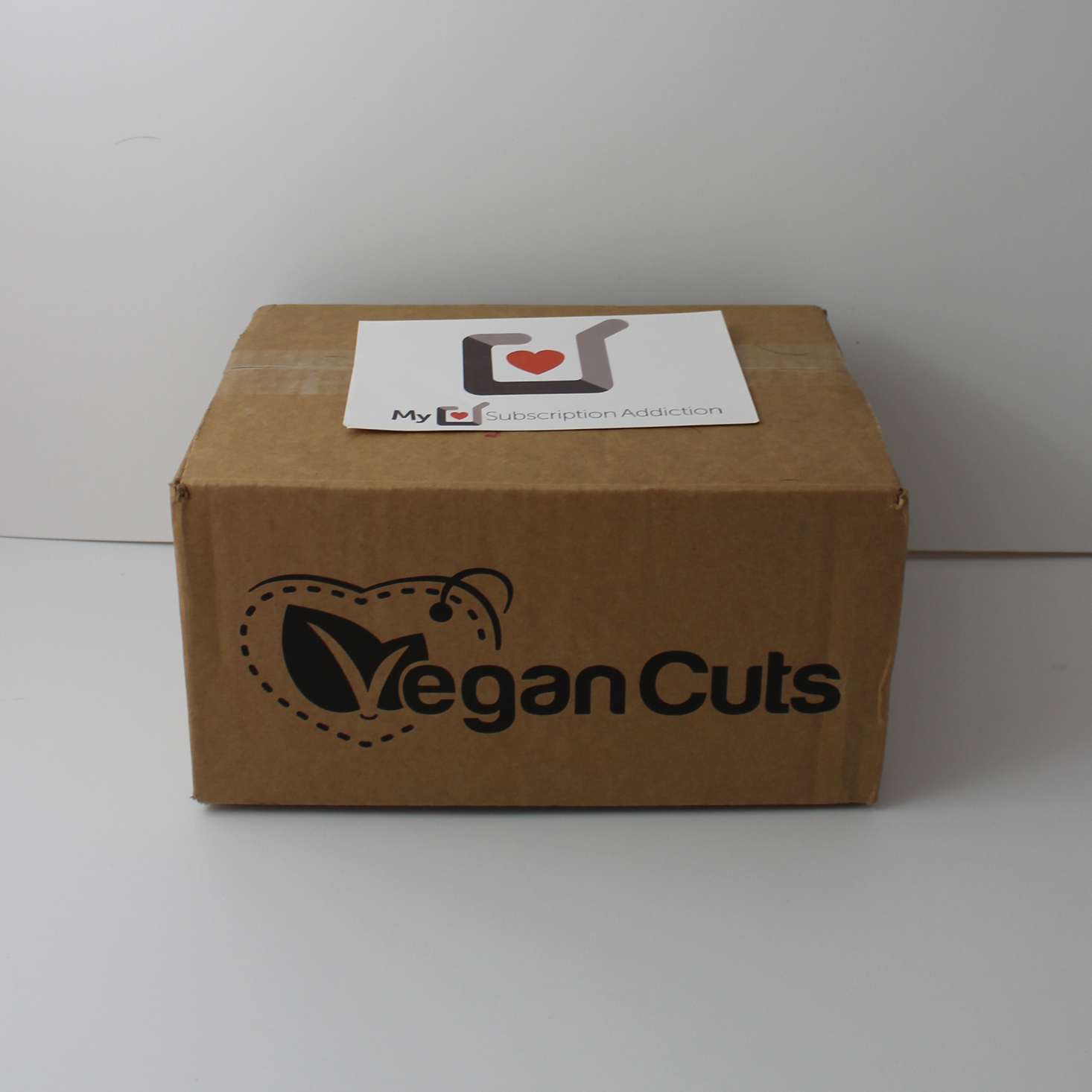 Vegan Cuts Snack Subscription Box Review – April 2018