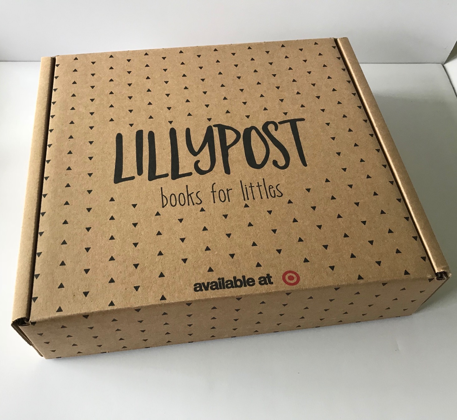 Lillypost Mixed Book Box Review + Coupon – April 2018