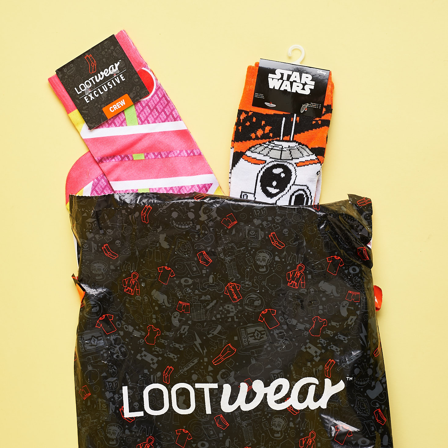 Loot Socks Subscription by Loot Crate Review + Coupon – March 2018