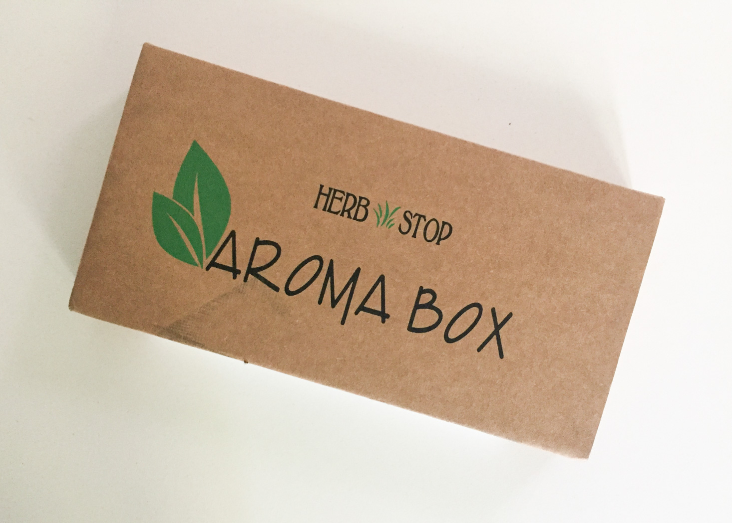 AromaBox Essential Oil Box Review + Coupon – June 2018