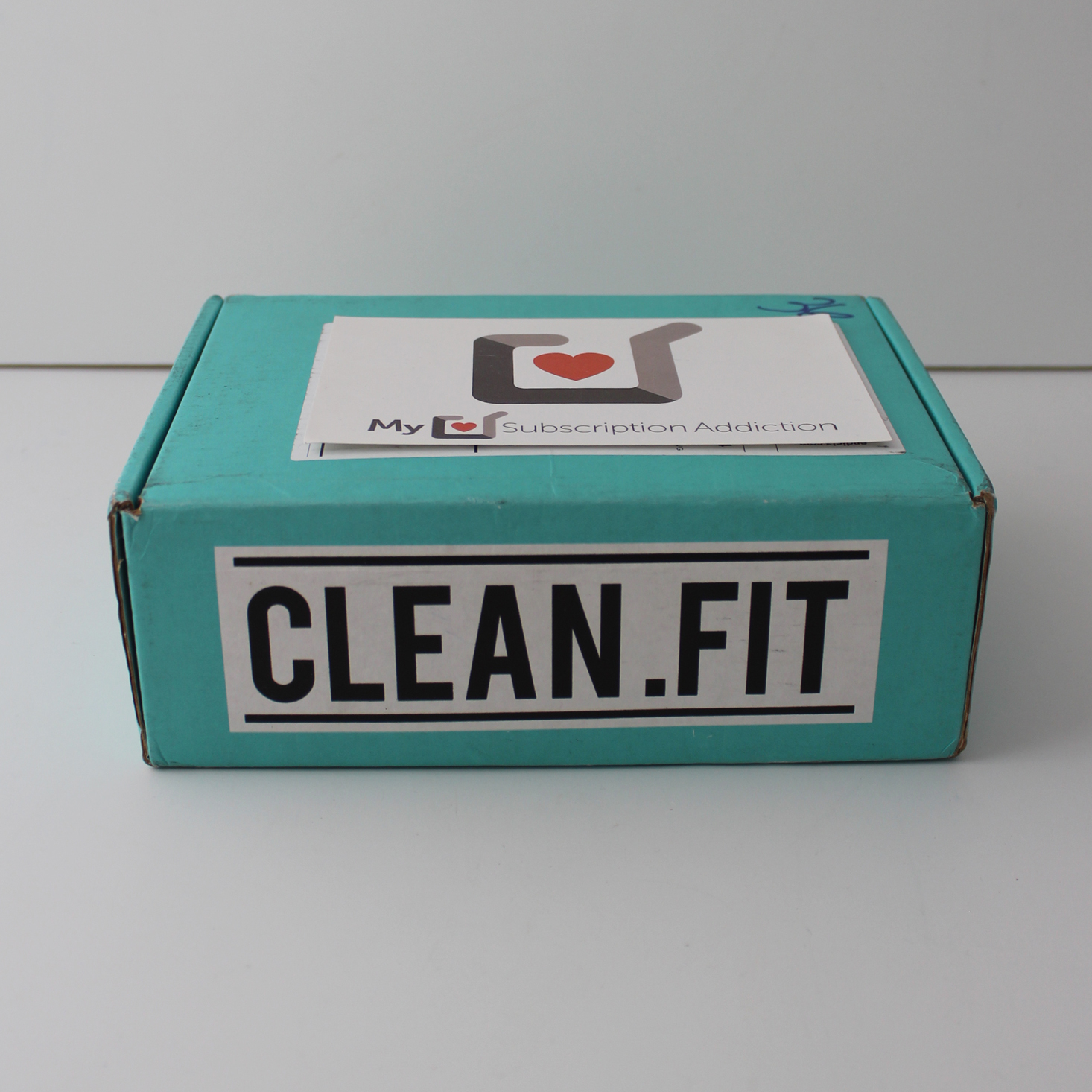 clean.fit Fitness Subscription Box Review + Coupon – July 2018