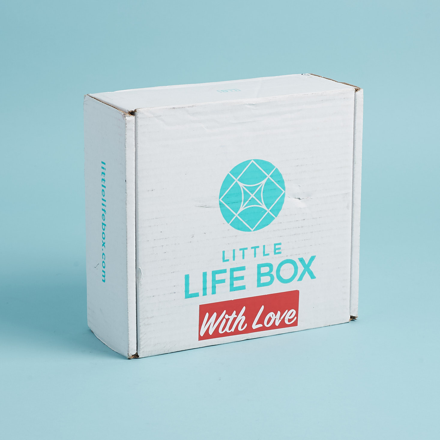 Little Life Box Original Box Subscription Review + Coupon – Summer 2018