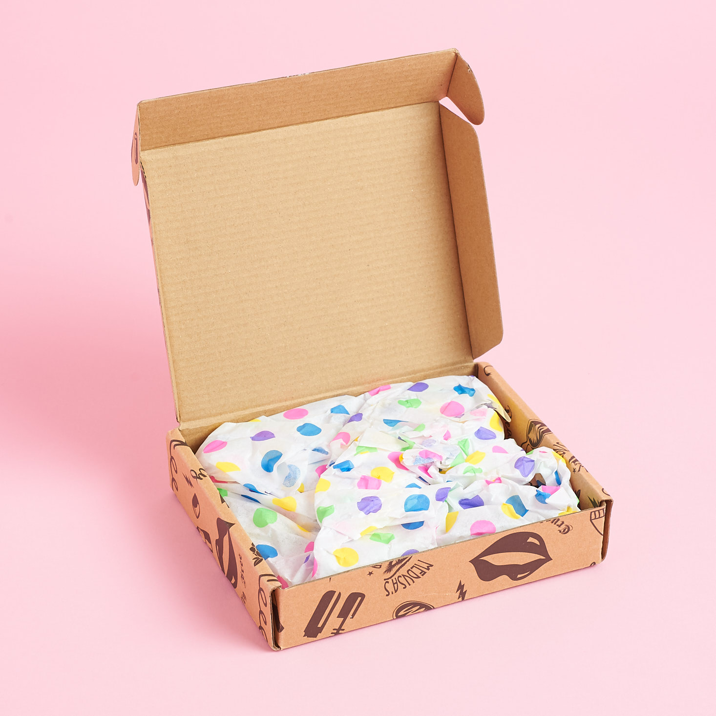 Medusa’s Make-Up Beauty Box Review – August 2018