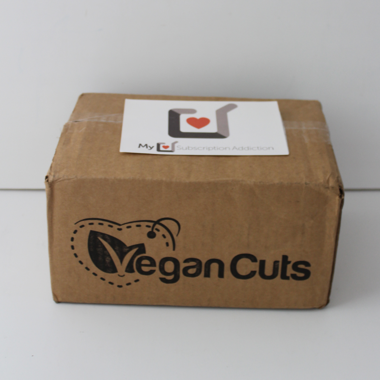 Vegan Cuts Beauty Subscription Box Review – August 2018