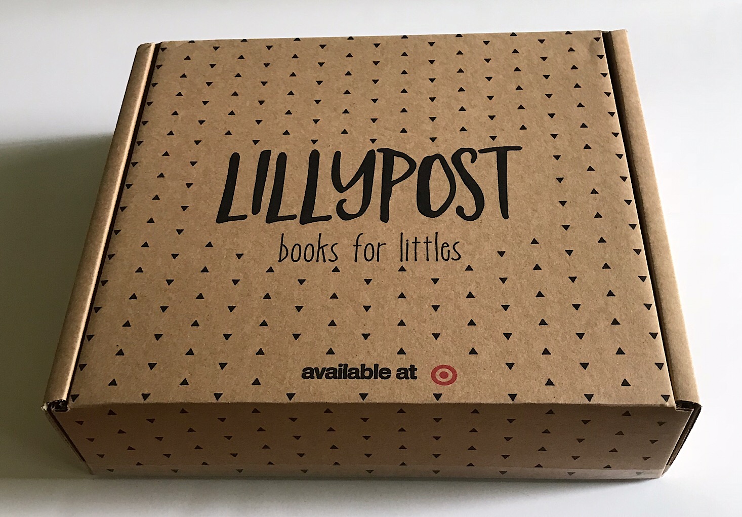 Lillypost Mixed Book Box Review – October 2018