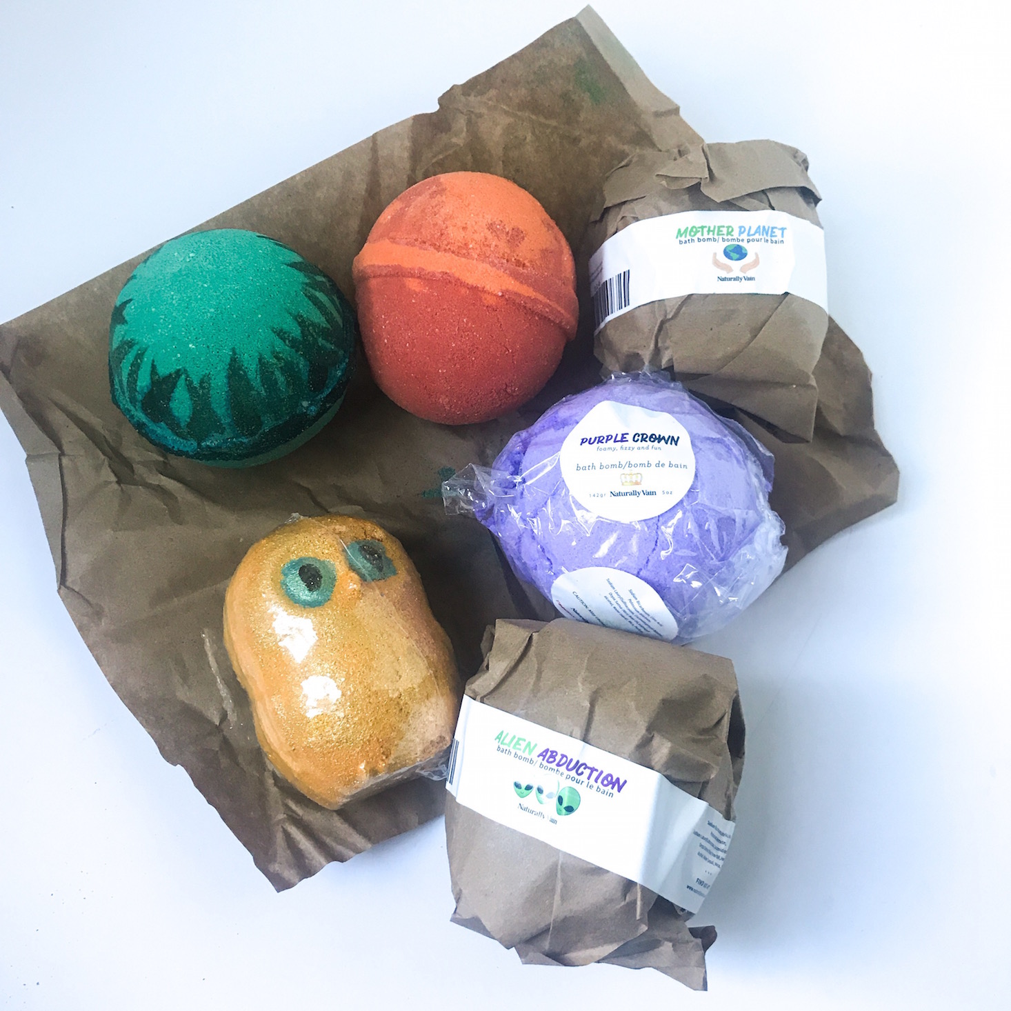 Naturally Vain Bath Bomb Club Subscription Box Review – August 2018