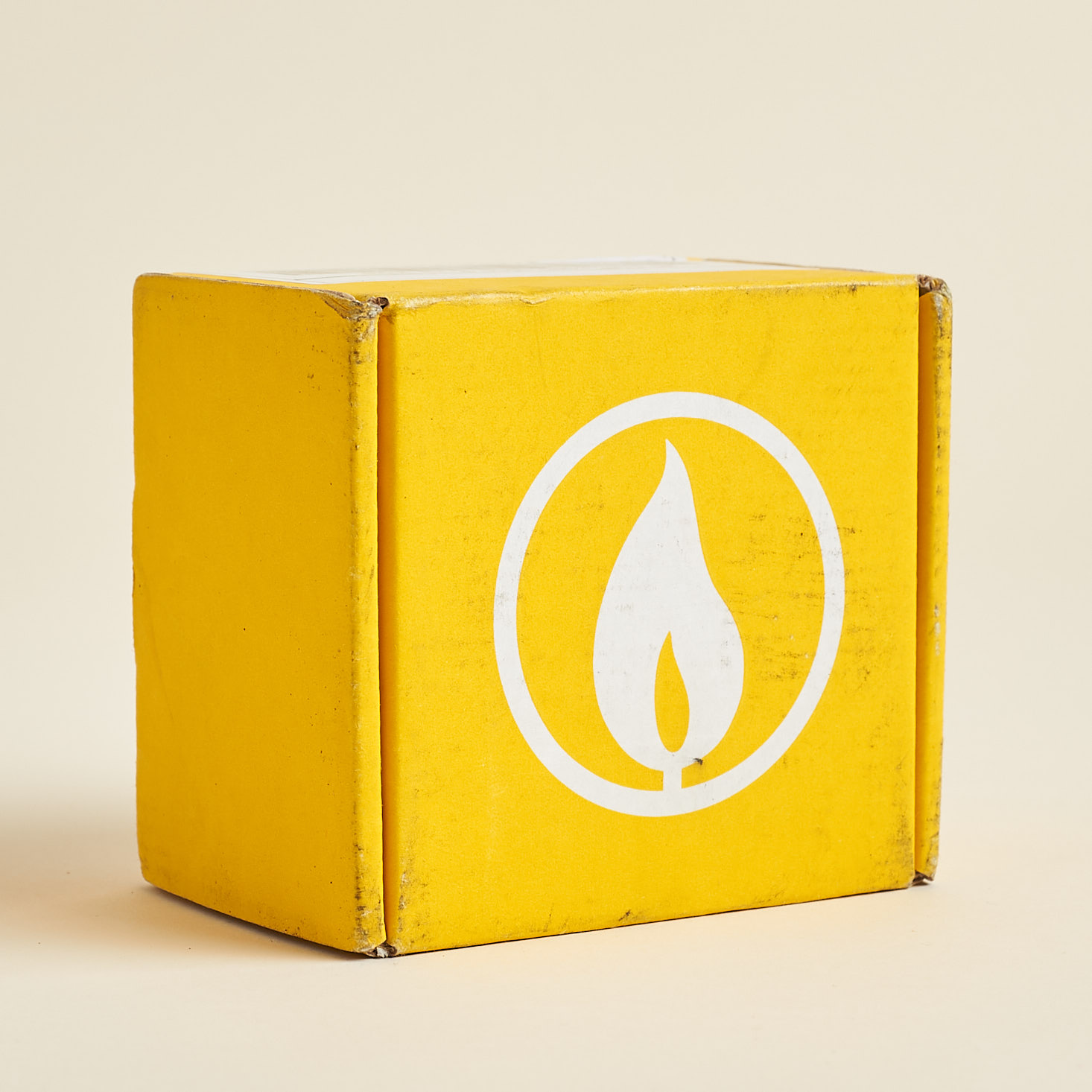 Vellabox Candle Subscription “Ignis” Review – August 2018