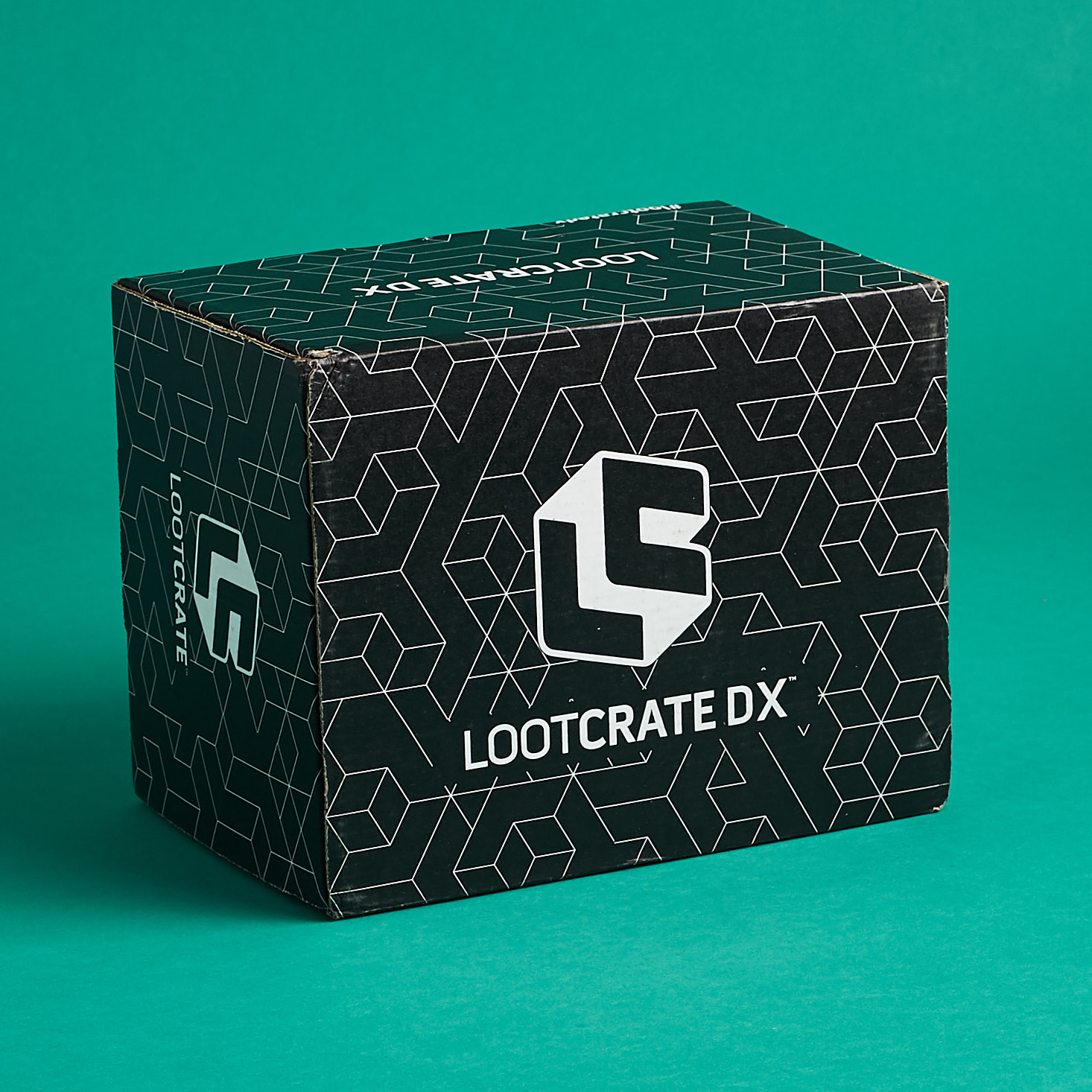 Loot Crate DX “Invaders” Review + Coupon – September 2018