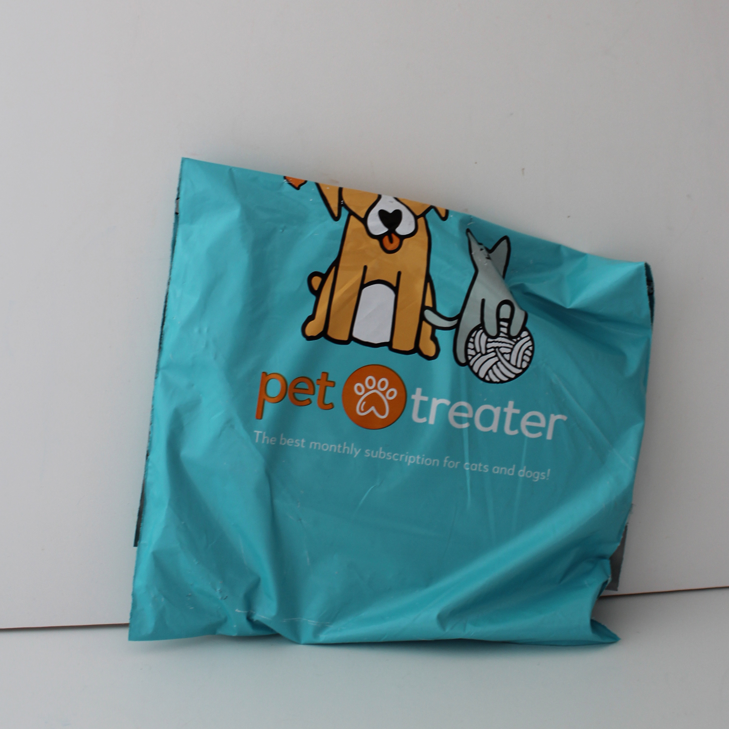 Pet Treater Cat Review + First Box For $5 Coupon – October 2018