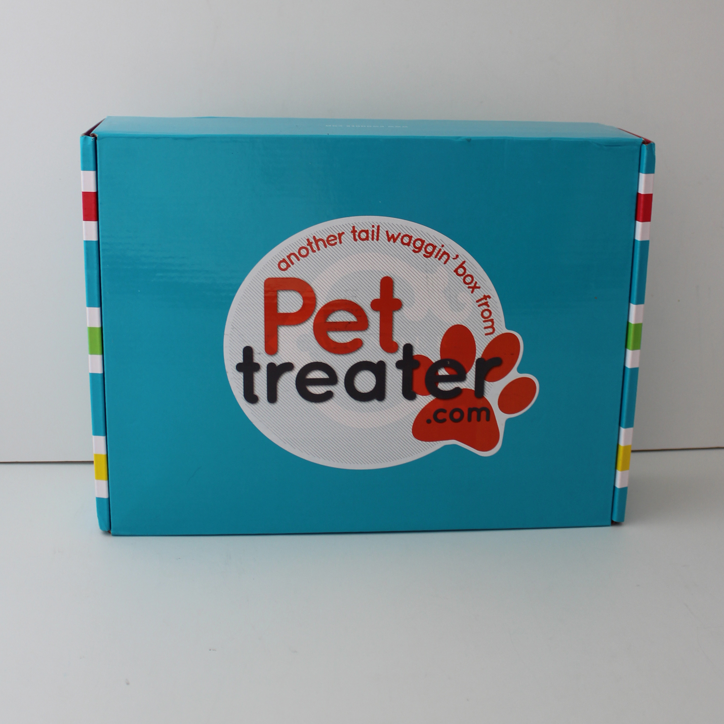 Pet Treater Dog Subscription Box Review + Coupon – October 2018