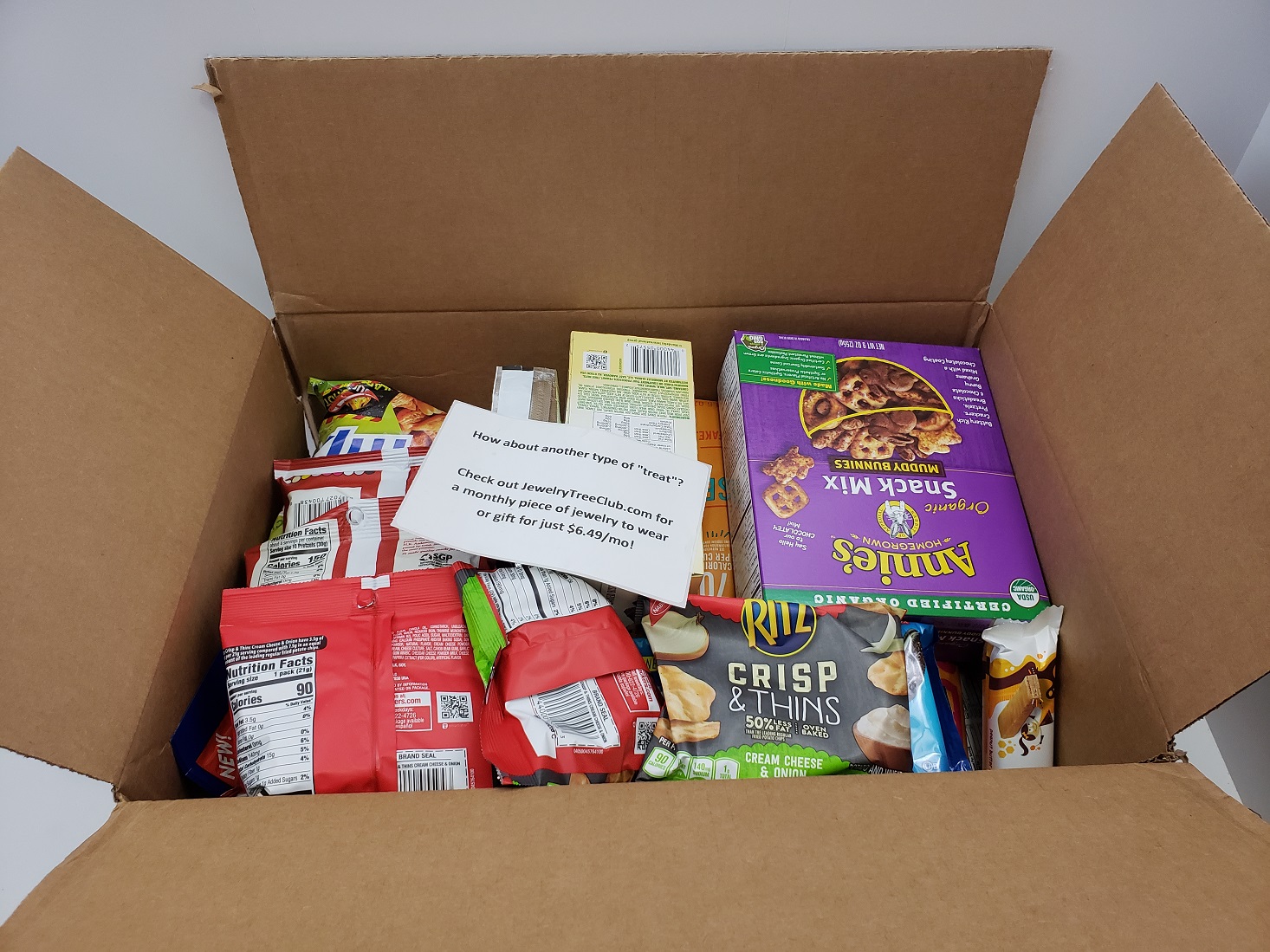 Monthly Box Of Food And Snack Review – October 2018