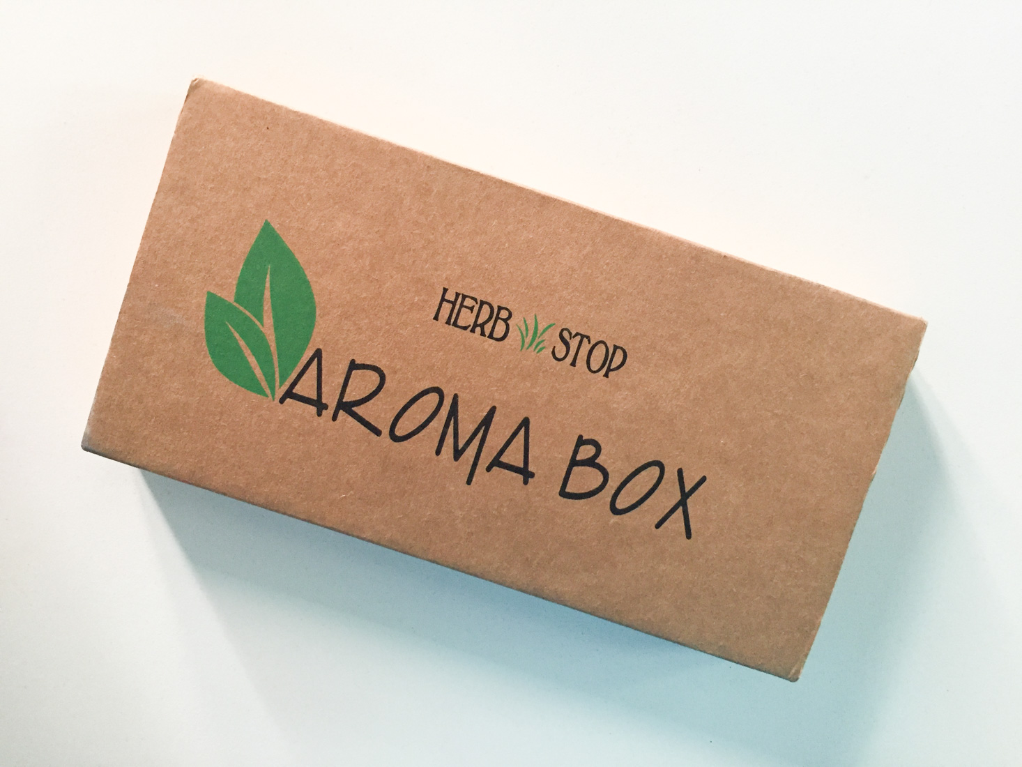 AromaBox Essential Oil Box Review + Coupon – October 2018